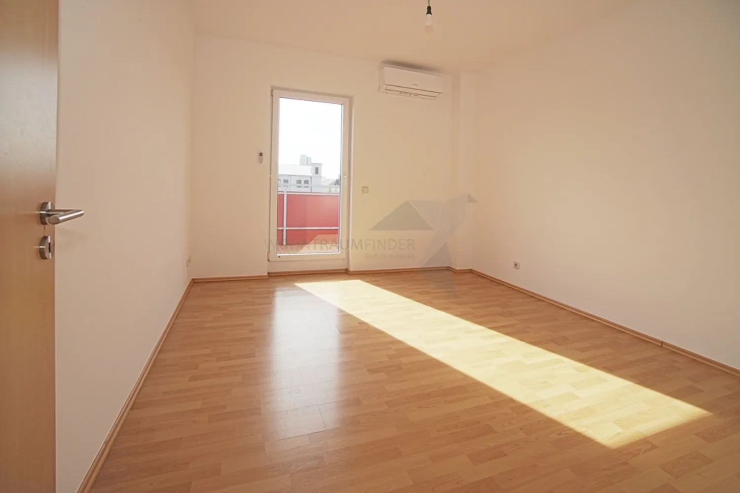 2 Zimmer Wohnung mit 79 m² in Chemnitz – Bild 11