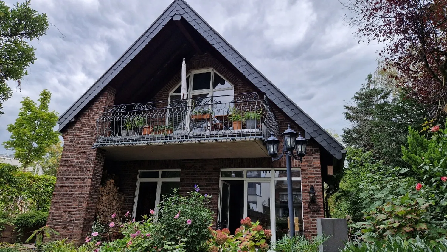 4 room apartment with 90 m² in Düsseldorf – Photo 2