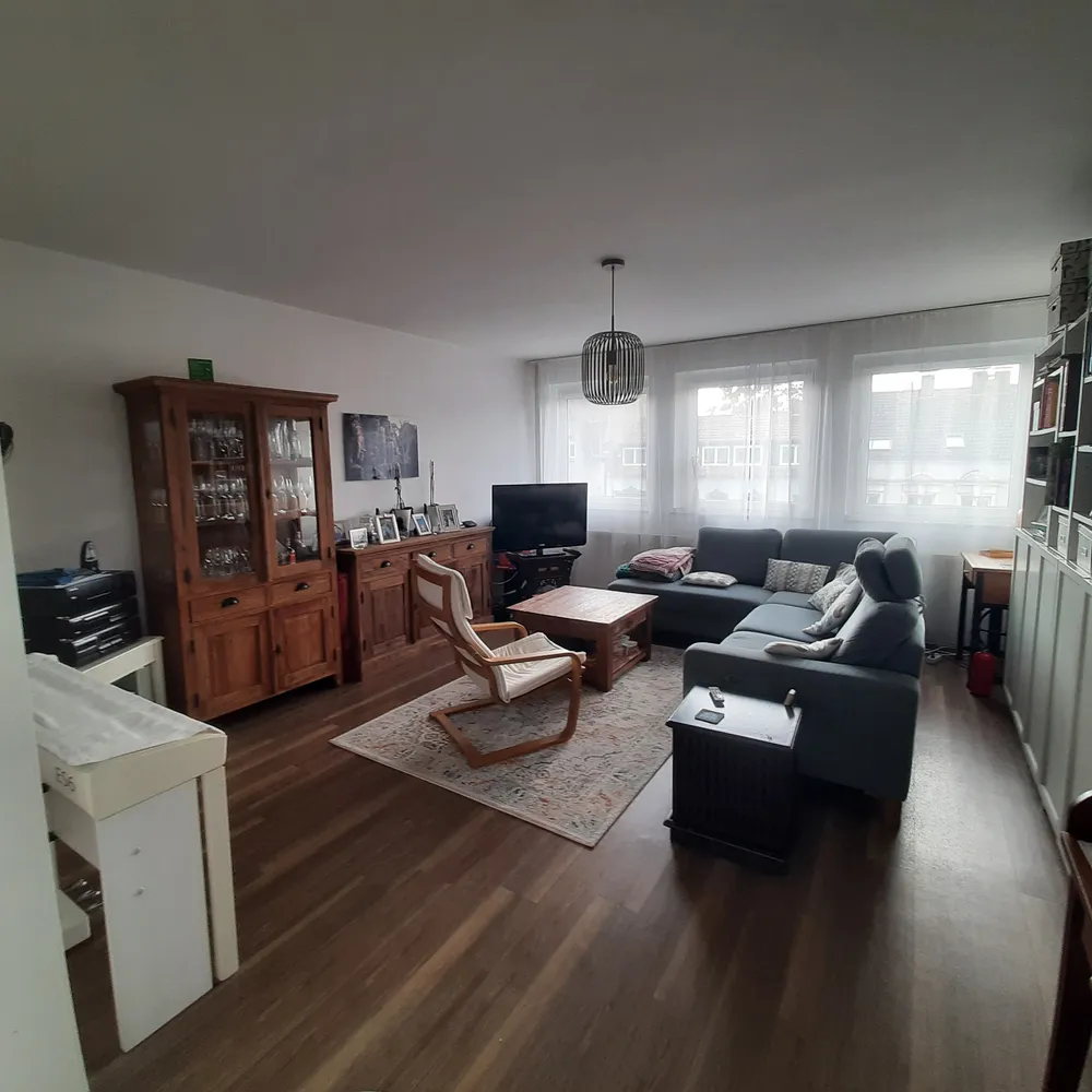 5 Zimmer Wohnung mit 125 m² in Düsseldorf – Bild 1