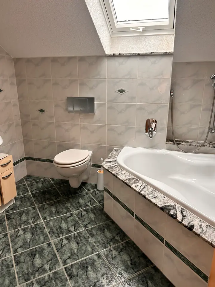 5 Zimmer Wohnung mit 120 m² in Suhl – Bild 10