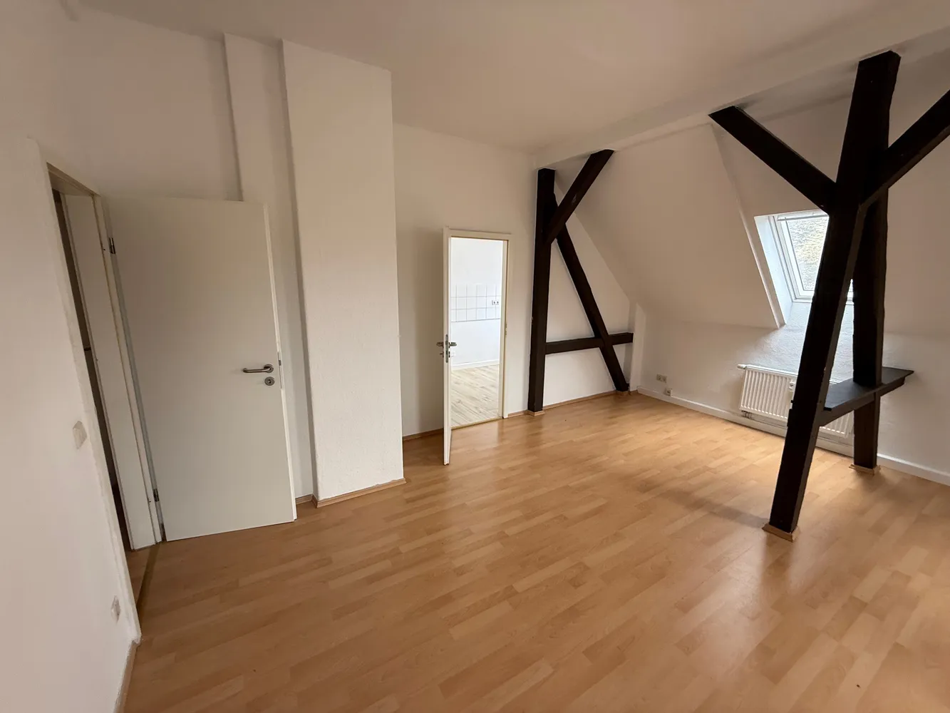 7 Zimmer Wohnung mit 130 m² in Chemnitz – Bild 12