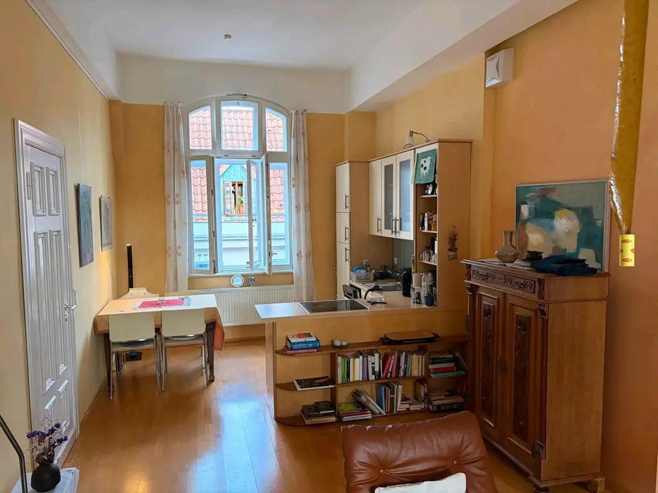 2 Zimmer Wohnung mit 60 m² in Lübeck – Bild 3