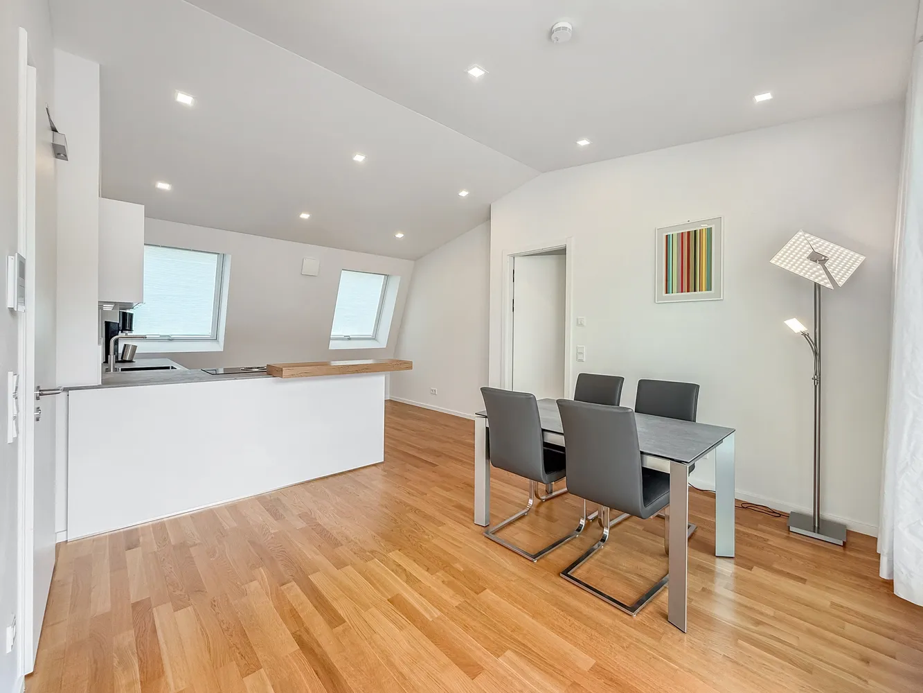 2 Zimmer Wohnung mit 65 m² in München – Bild 4