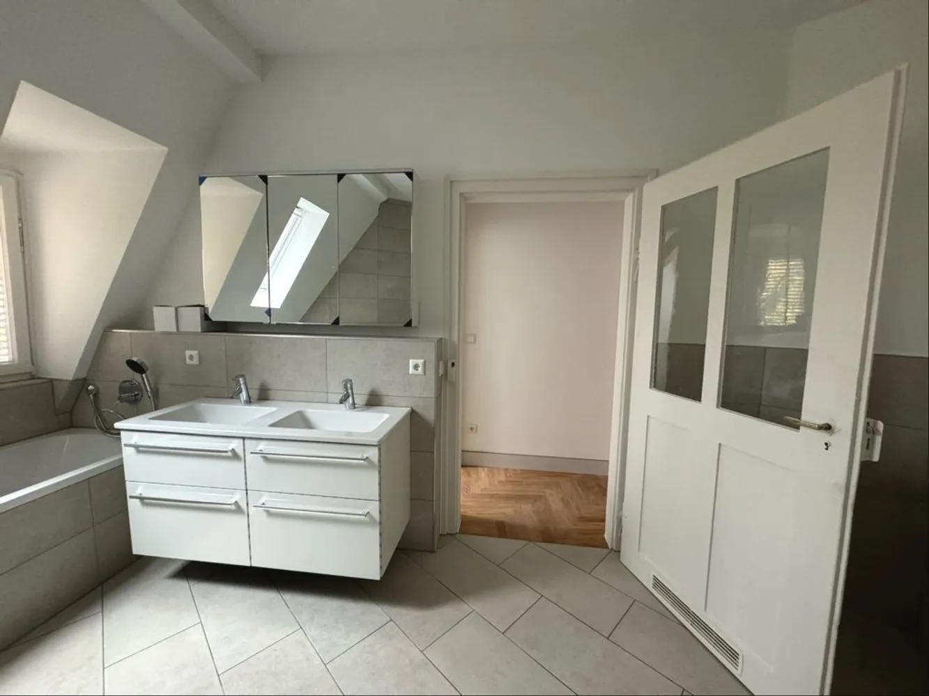 4 room apartment with 97 m² in Esslingen am Neckar – Photo 10