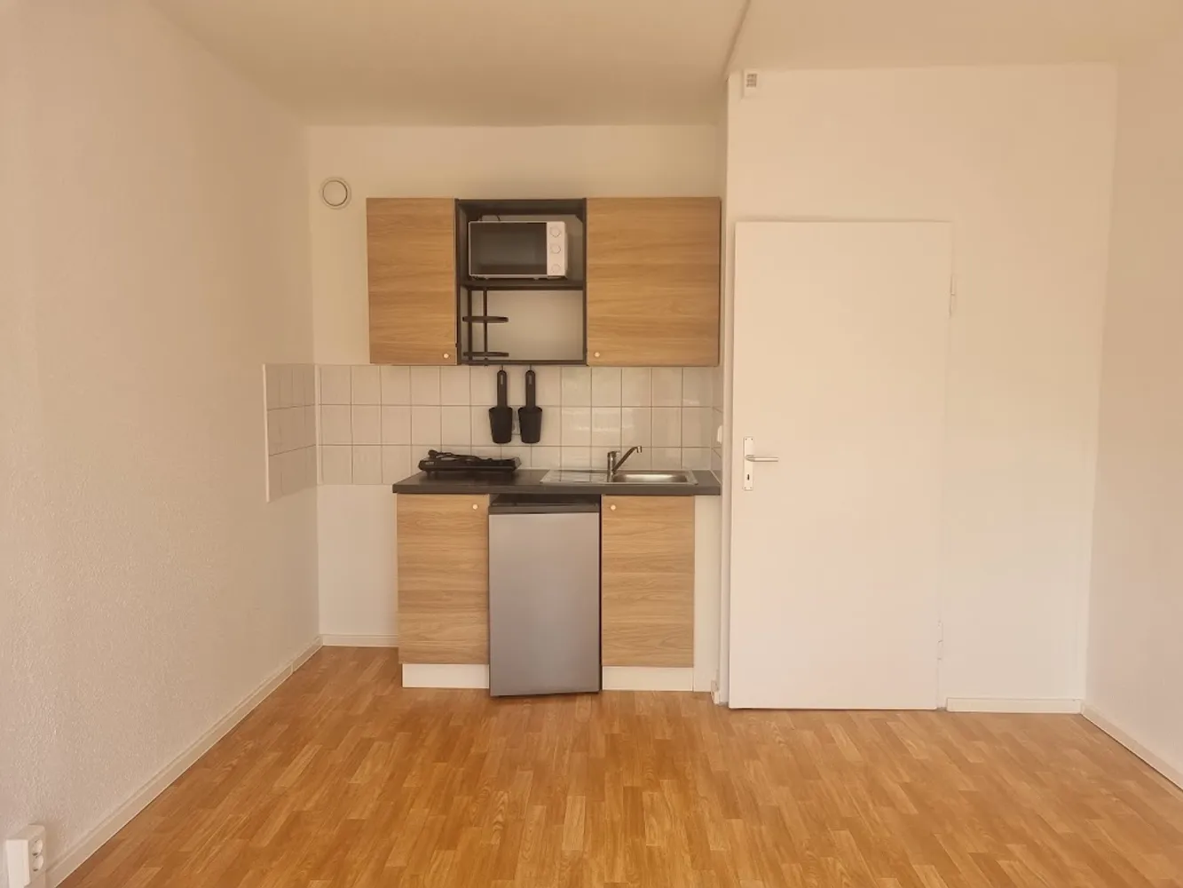 2 Zimmer Wohnung mit 34 m² in Halle (Saale) – Bild 2