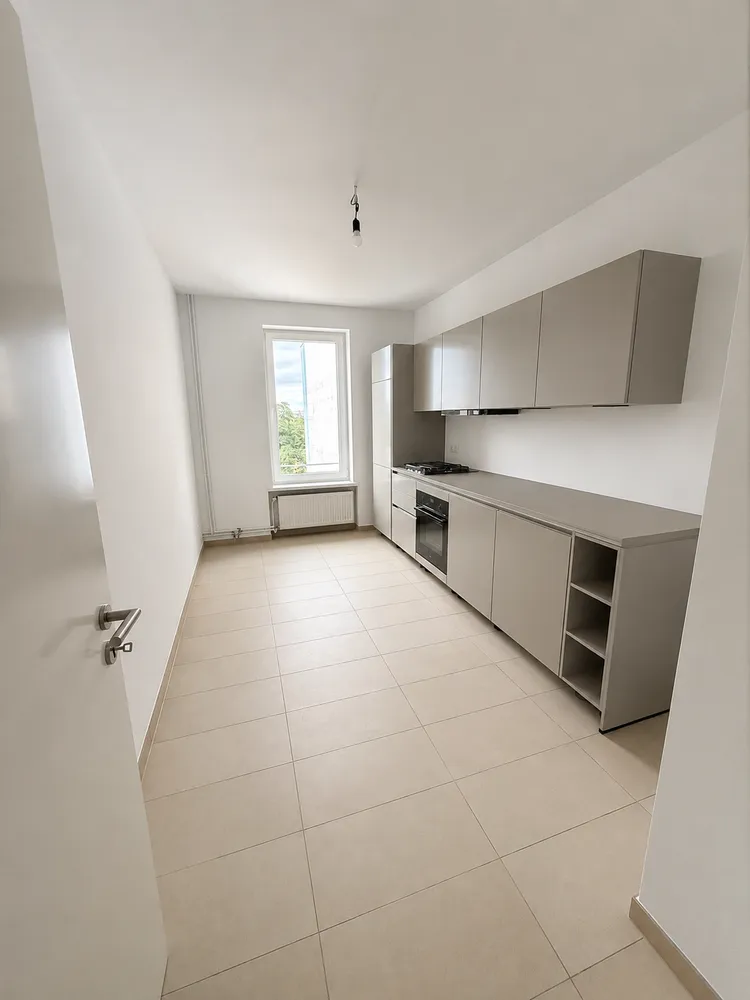 2 Zimmer Wohnung mit 77 m² in Berlin – Bild 2