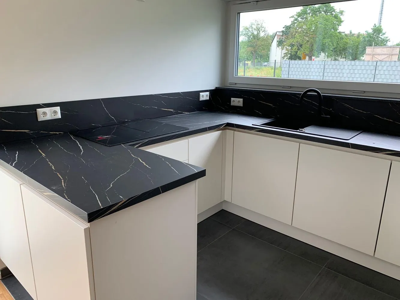 4 Zimmer Wohnung mit 144 m² in Merseburg – Bild 1