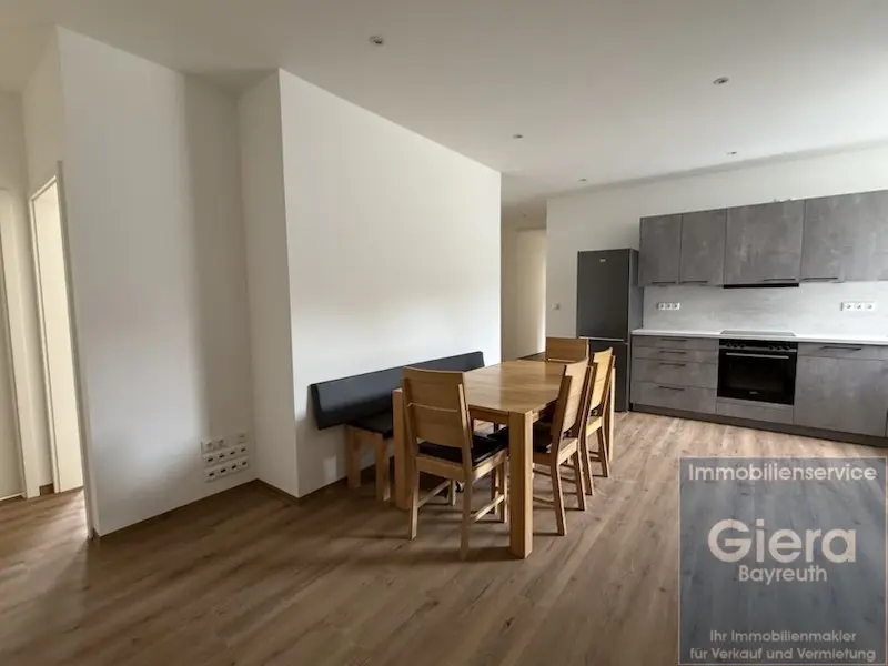 8 Zimmer Wohnung mit 15 m² in Bayreuth – Bild 8