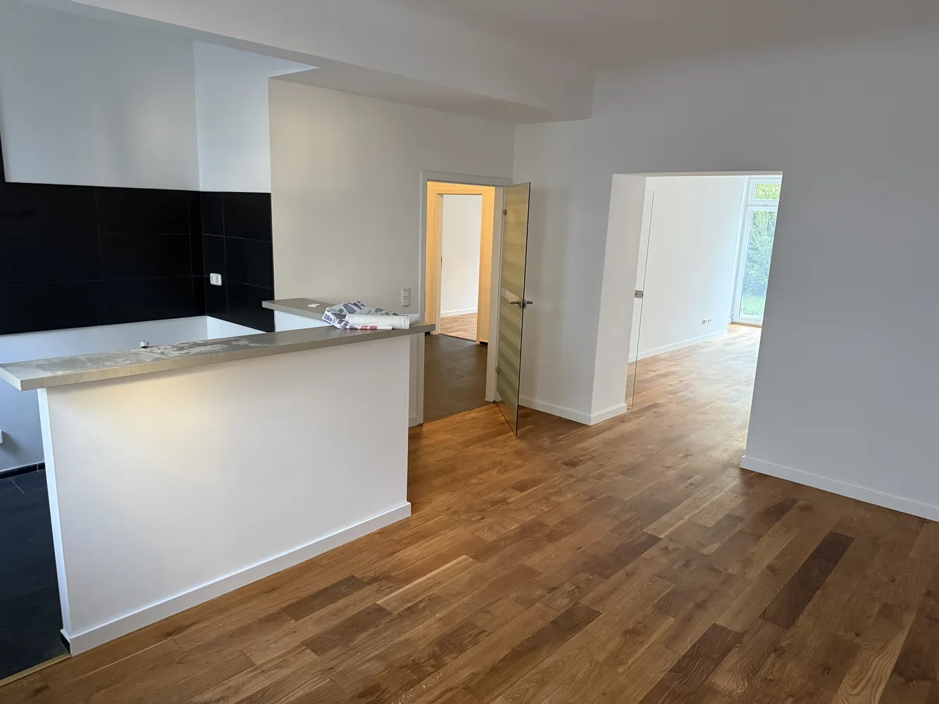 2 Zimmer Wohnung mit 95 m² in Köln – Bild 9