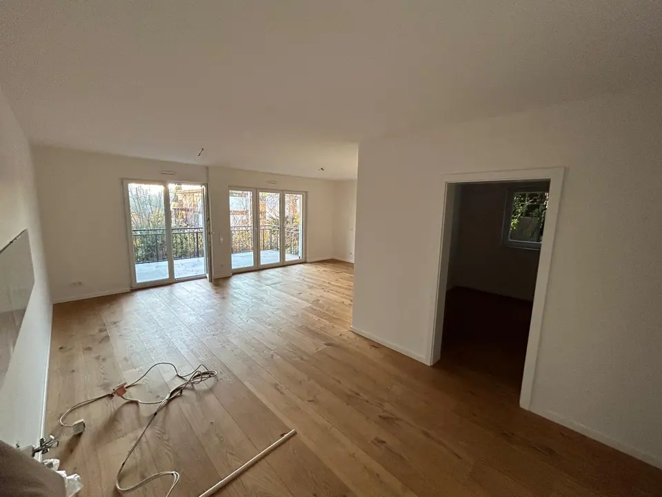4 Zimmer Wohnung mit 111 m² in Wiesbaden – Bild 2