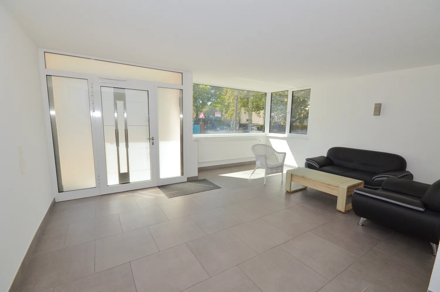 11 room house with 218 m² in Neu-Isenburg – Photo 4