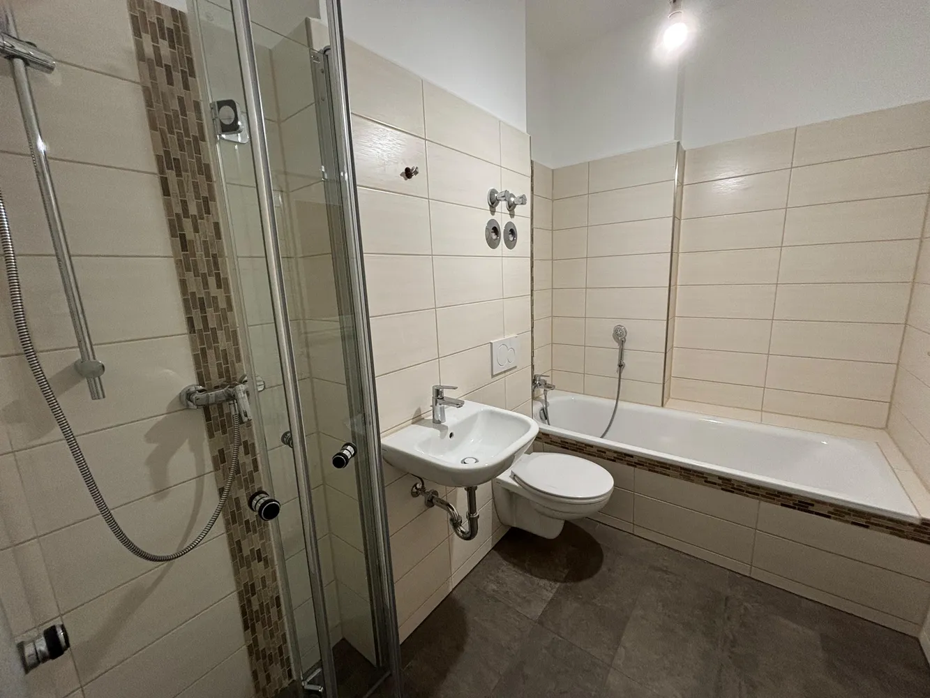 3 Zimmer Wohnung mit 87 m² in Magdeburg – Bild 8