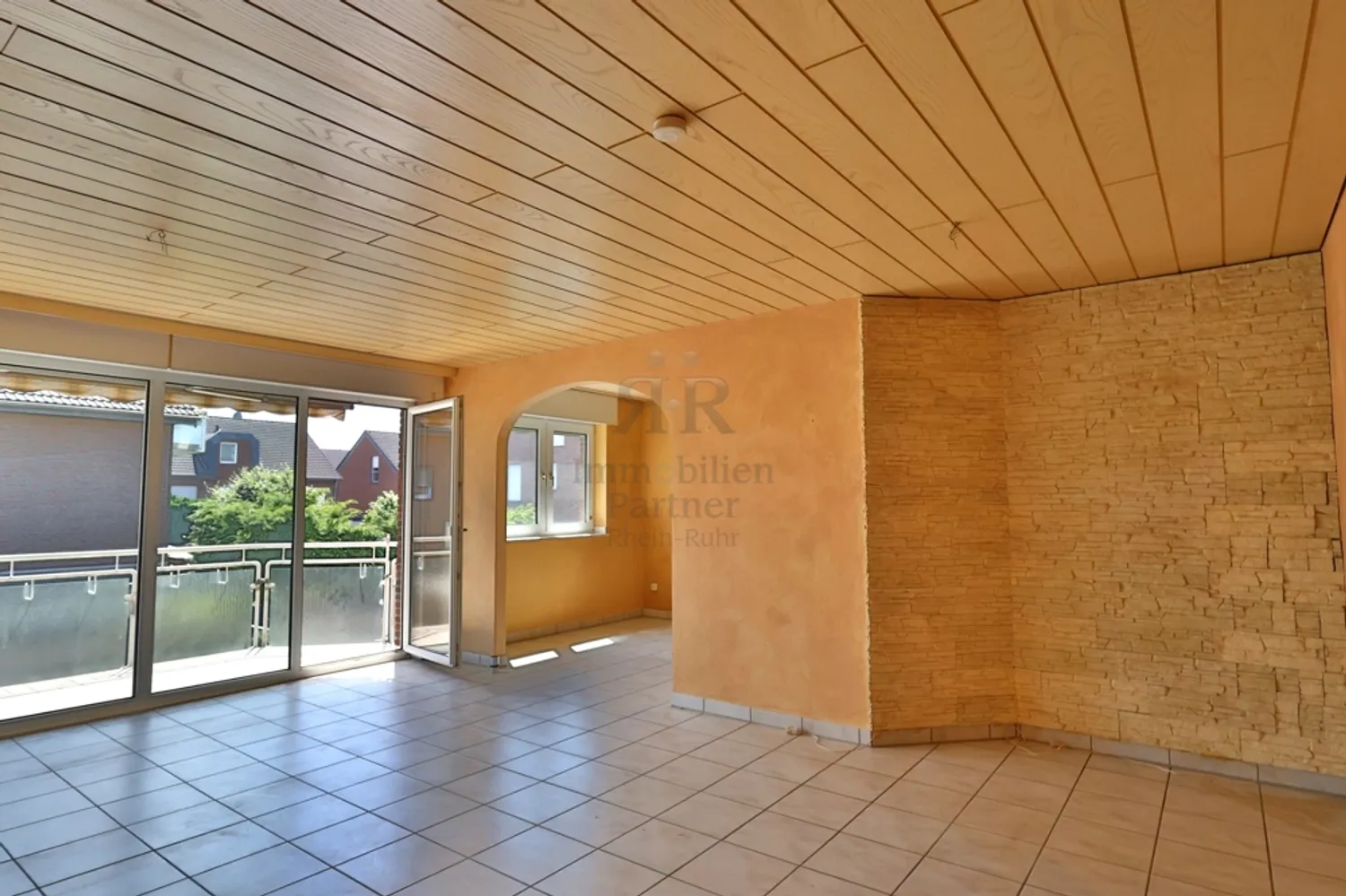 2 Zimmer Wohnung mit 66 m² in Duisburg – Bild 1