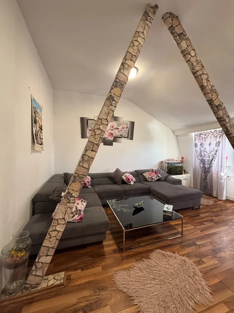 4 Zimmer Wohnung mit 143 m² in Mönchengladbach – Bild 1