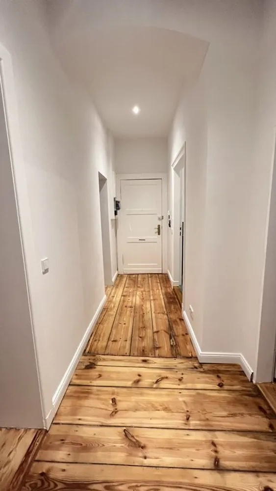 3 Zimmer Wohnung mit 94 m² in Berlin – Bild 2