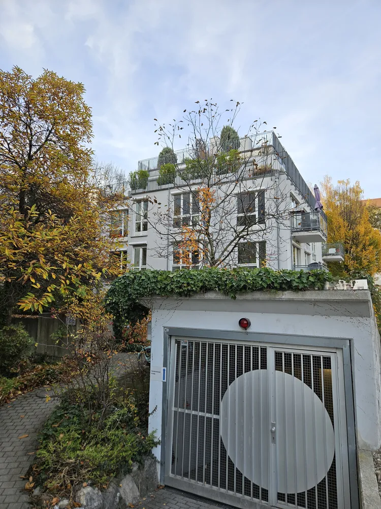 3 Zimmer Wohnung mit 80 m² in München – Bild 2