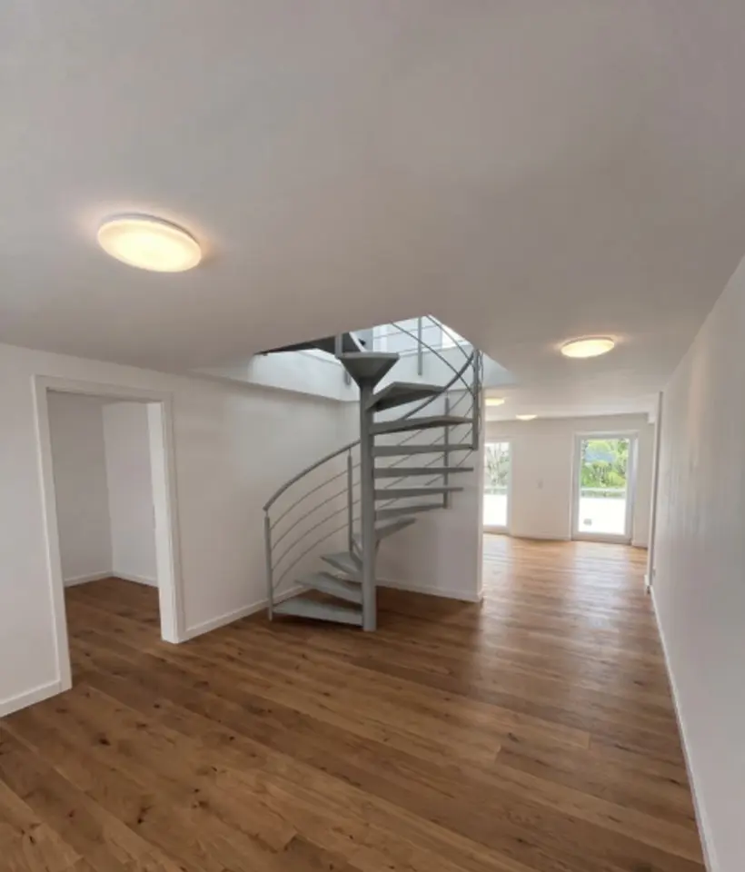 7 Zimmer Wohnung mit 150 m² in Metzingen – Bild 4