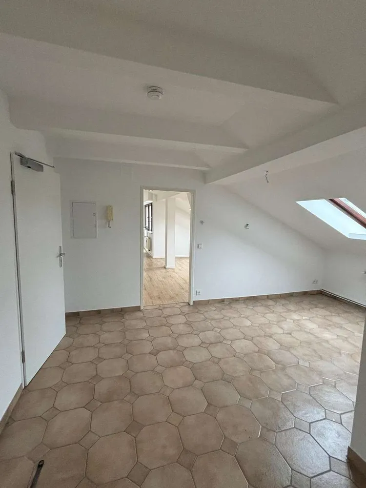 3 Zimmer Wohnung mit 121 m² in Berlin – Bild 3