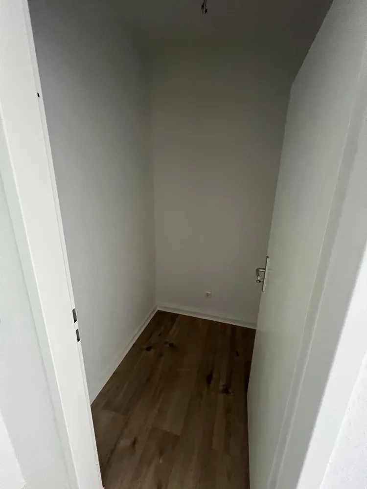4 Zimmer Wohnung mit 106 m² in Düsseldorf – Bild 8