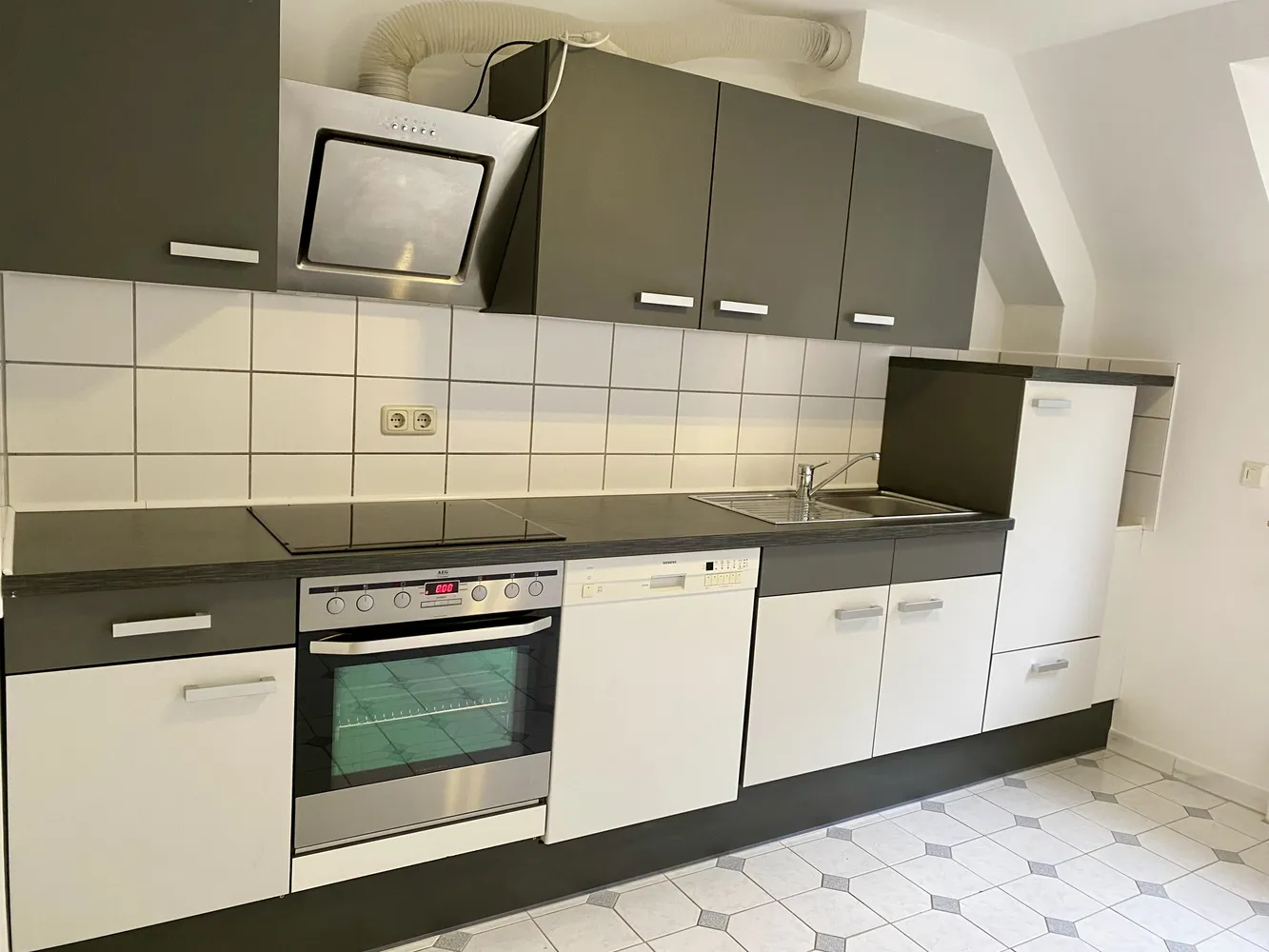 3 Zimmer Wohnung mit 76 m² in Elmshorn – Bild 2