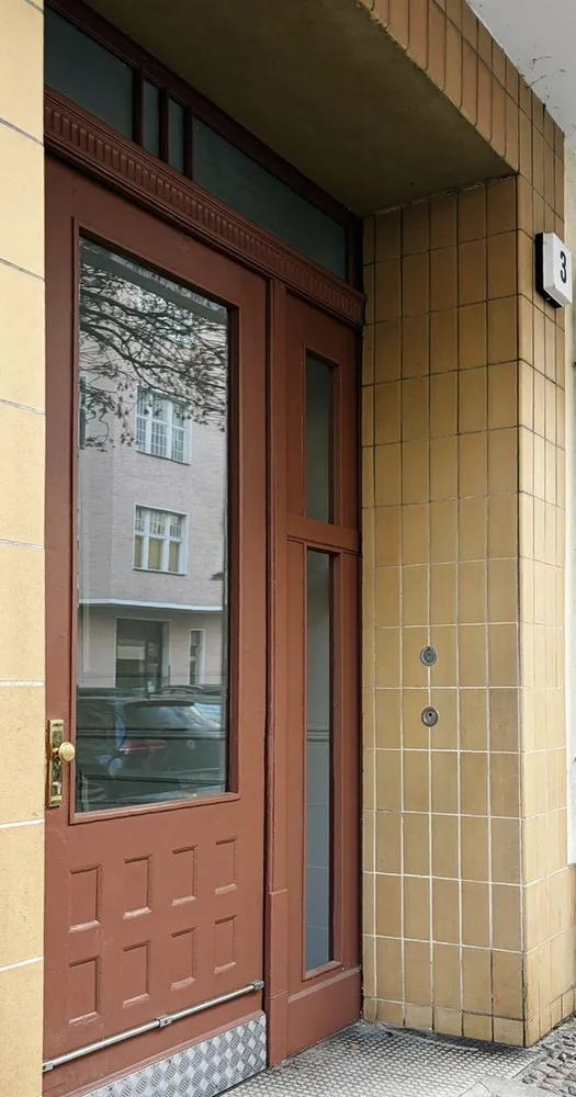 1 room apartment with 50 m² in Berlin – Photo 8