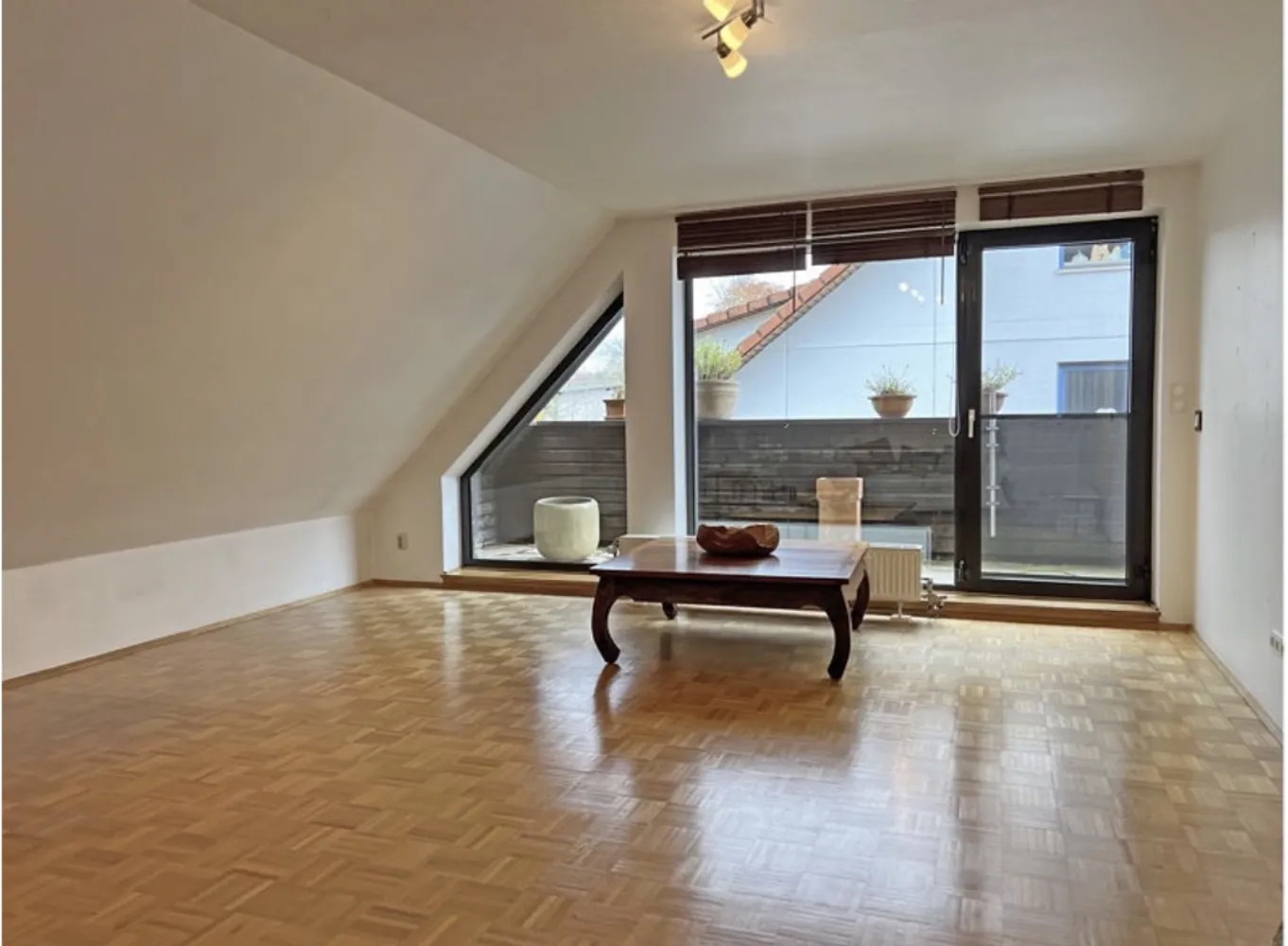 3 Zimmer Wohnung mit 84 m² in Oberhausen – Bild 1
