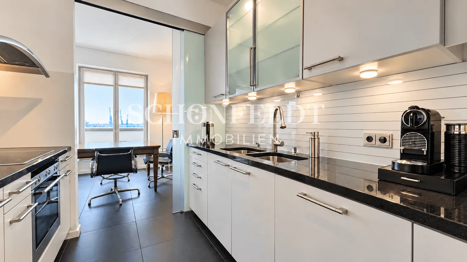 4 Zimmer Wohnung mit 141 m² in Hamburg – Bild 9