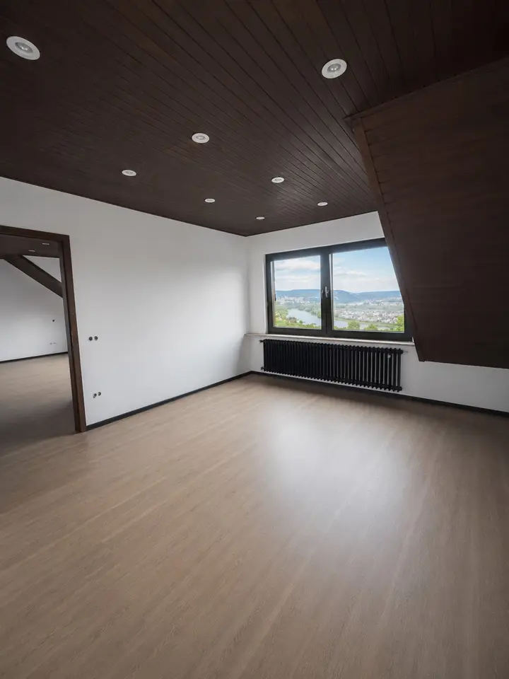 2 Zimmer Wohnung mit 90 m² in Koblenz – Bild 1