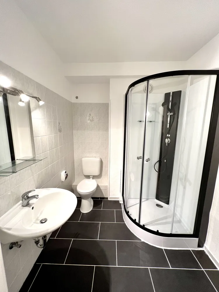 1 room apartment with 28 m² in Wuppertal – Photo 3