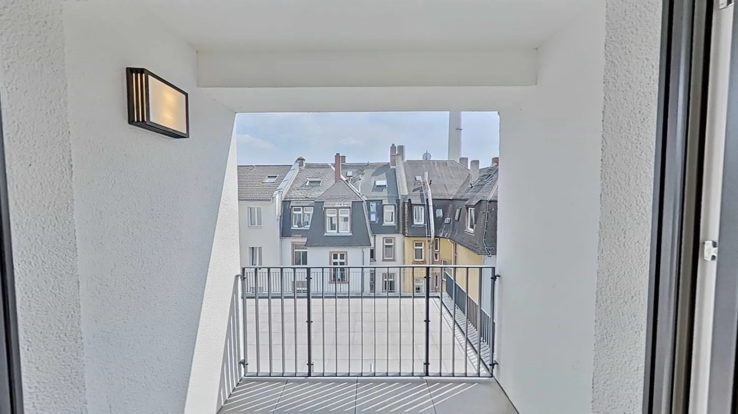 2 Zimmer Wohnung mit 91 m² in Frankfurt am Main – Bild 7