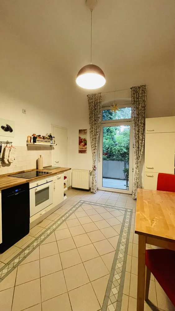 5 Zimmer Wohnung mit 140 m² in Halle (Saale) – Bild 5