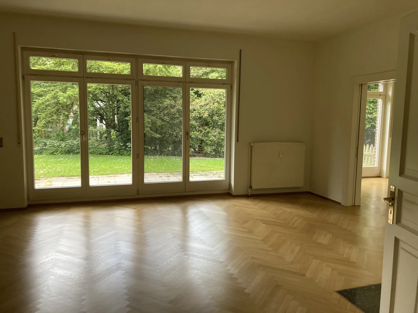 4 Zimmer Wohnung mit 150 m² in Hamburg – Bild 2