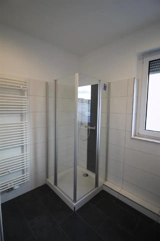 2 Zimmer Wohnung mit 50 m² in Werdau – Bild 4