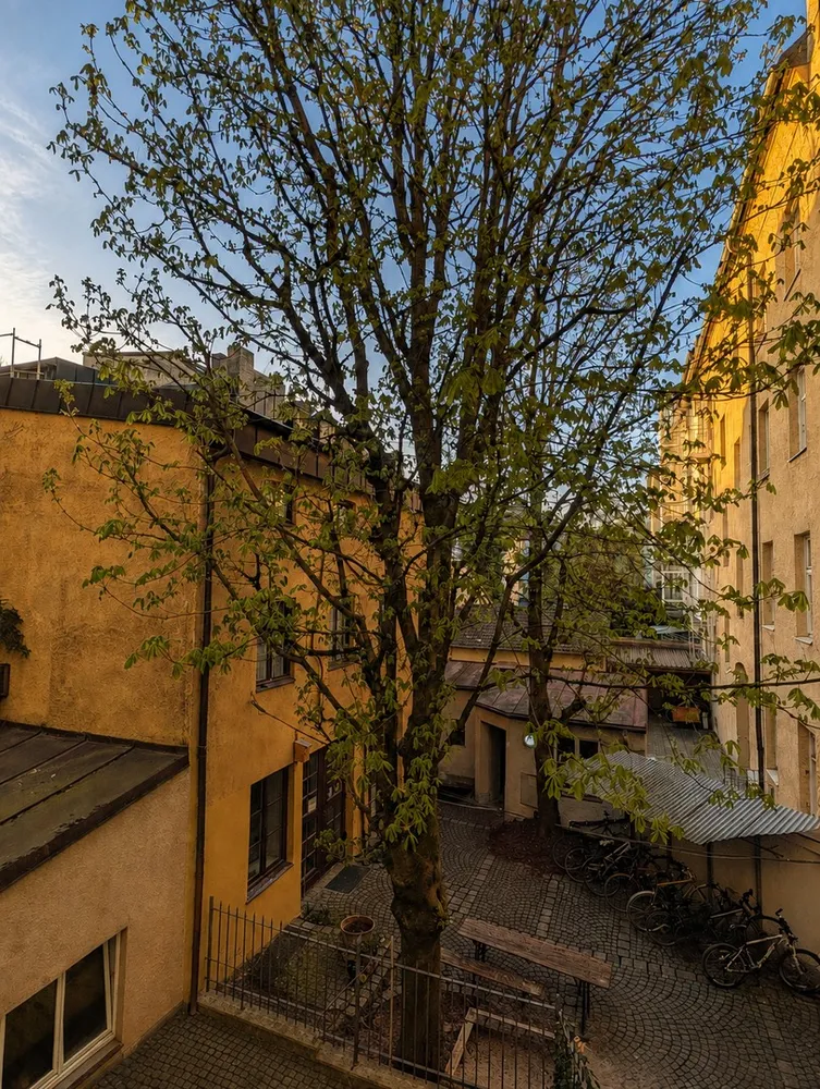 1 room apartment with 42 m² in Munich – Photo 9