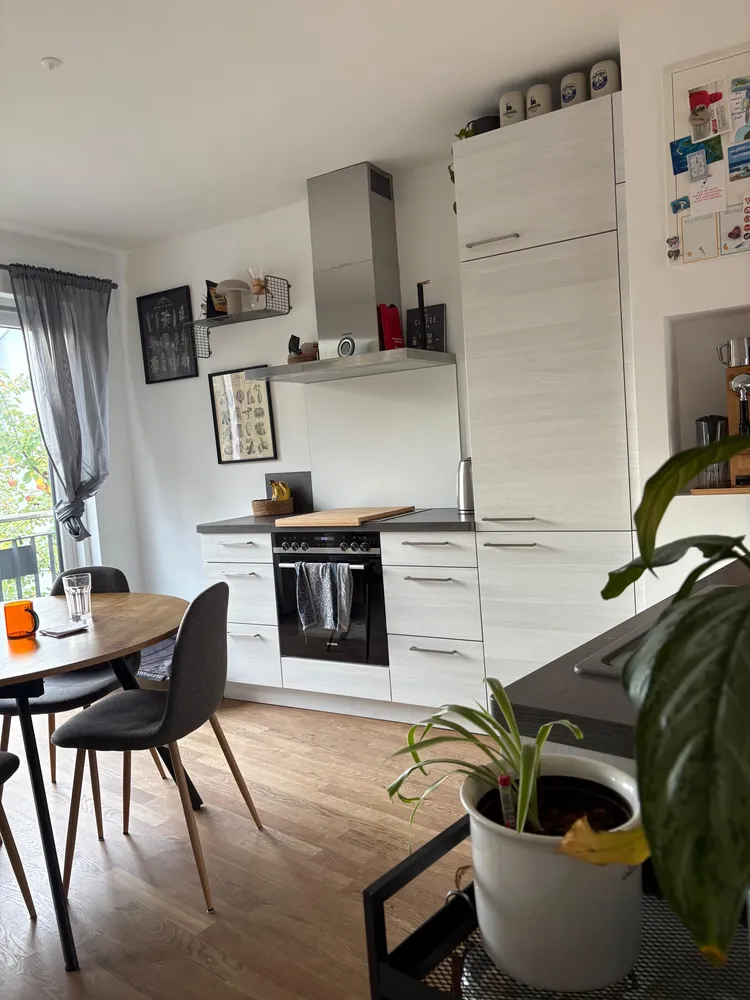 3 Zimmer Wohnung mit 70 m² in München – Bild 2