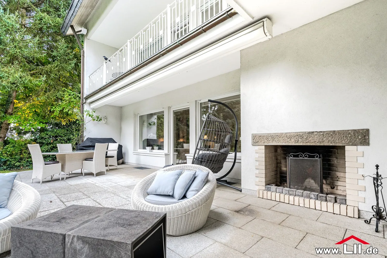 11 Zimmer Haus mit 405 m² in Frankfurt am Main – Bild 2