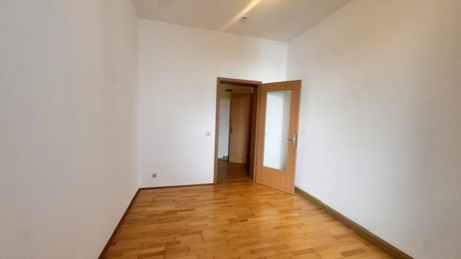 2 Zimmer Wohnung mit 47 m² in Halle (Saale) – Bild 4