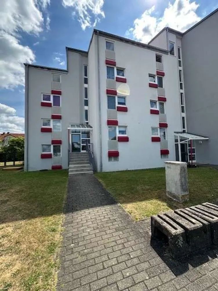 2 Zimmer Wohnung mit 58 m² in Homburg – Bild 1