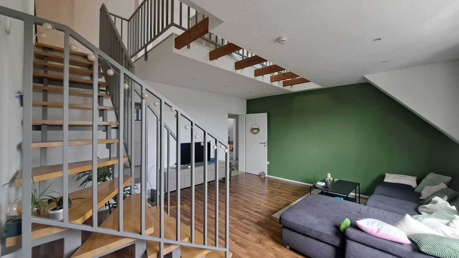 3 Zimmer Wohnung mit 112 m² in Leverkusen – Bild 1