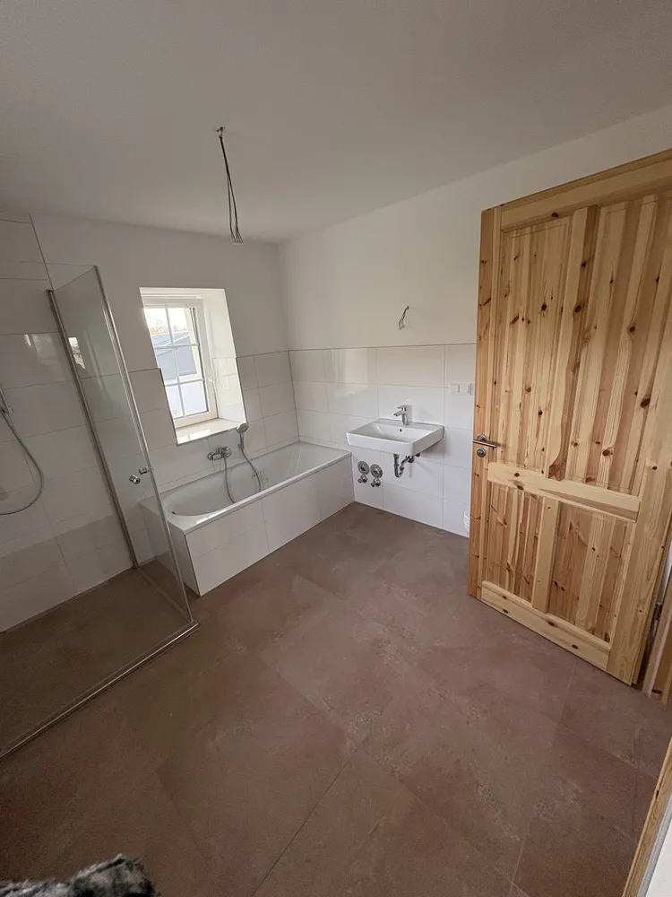 5 Zimmer Wohnung mit 187 m² in Erkrath – Bild 1