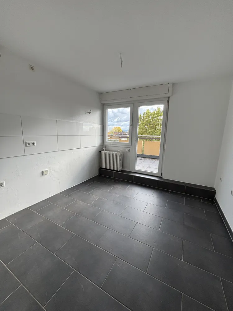 3 Zimmer Wohnung mit 95 m² in Karlsruhe – Bild 3
