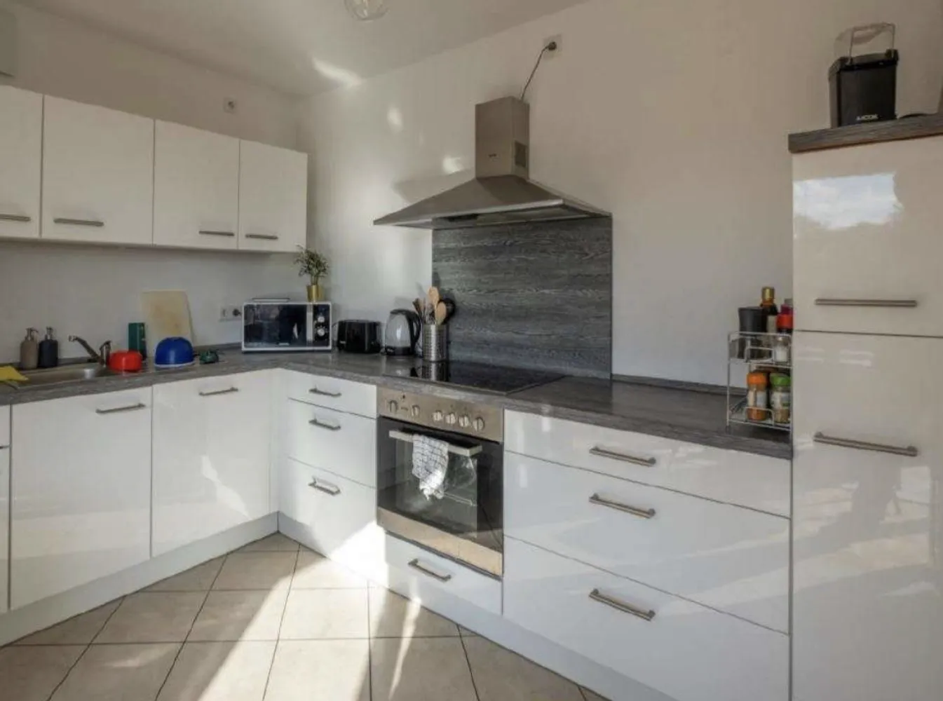 2 Zimmer Wohnung mit 69 m² in Köln – Bild 4