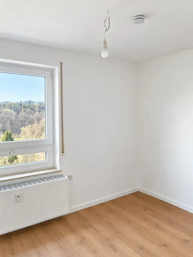 5 Zimmer Wohnung mit 112 m² in Metzingen – Bild 2