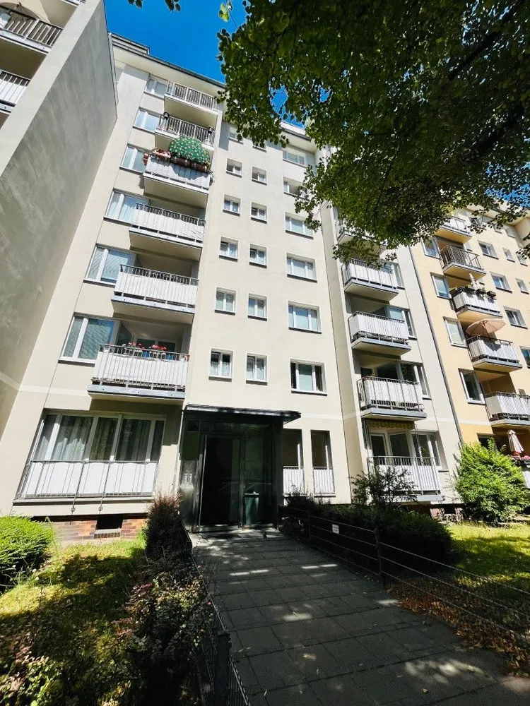 4 Zimmer Wohnung mit 89 m² in Berlin – Bild 3