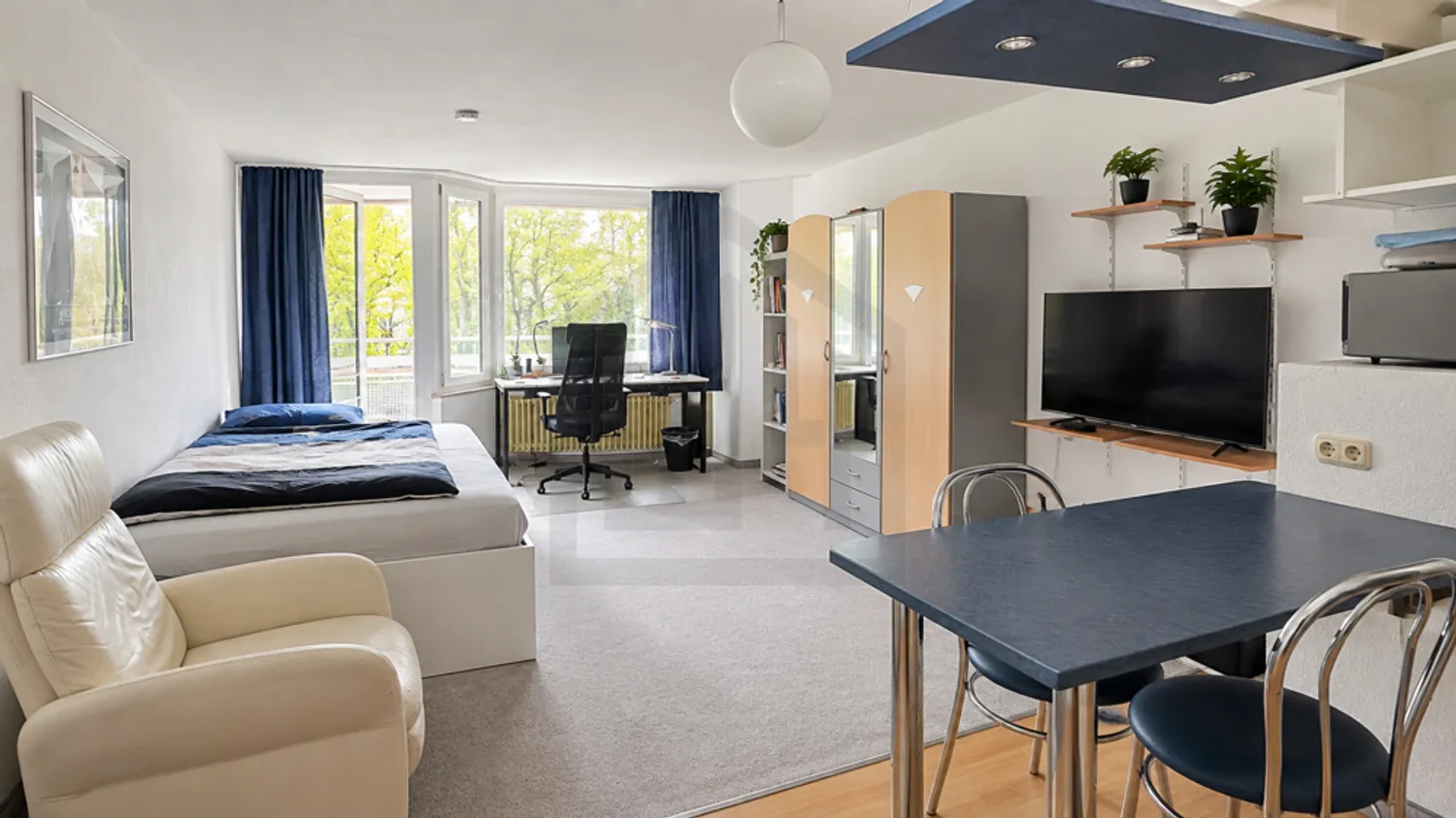 1 Zimmer Wohnung mit 30 m² in Karlsruhe – Bild 1