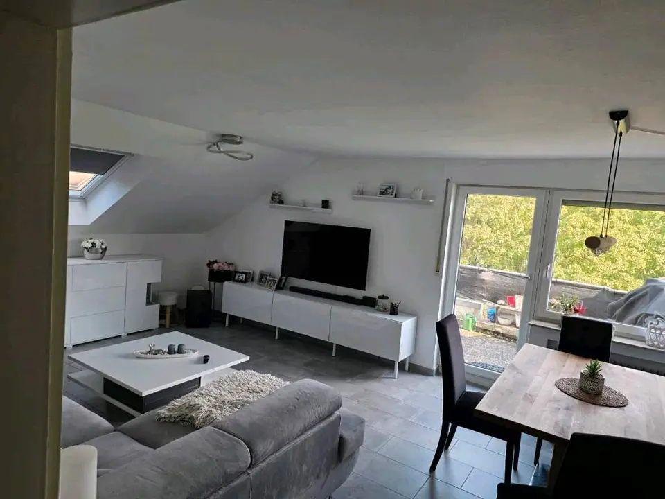 3 Zimmer Wohnung mit 77 m² in Metzingen – Bild 1