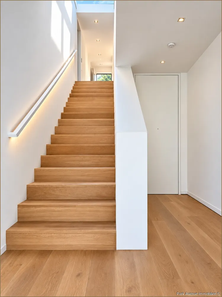 4 Zimmer Wohnung mit 184 m² in München – Bild 6