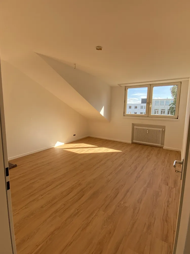 2 Zimmer Wohnung mit 65 m² in Krefeld – Bild 1