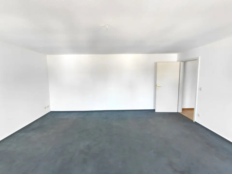 2 Zimmer Wohnung mit 74 m² in Zeitz – Bild 2