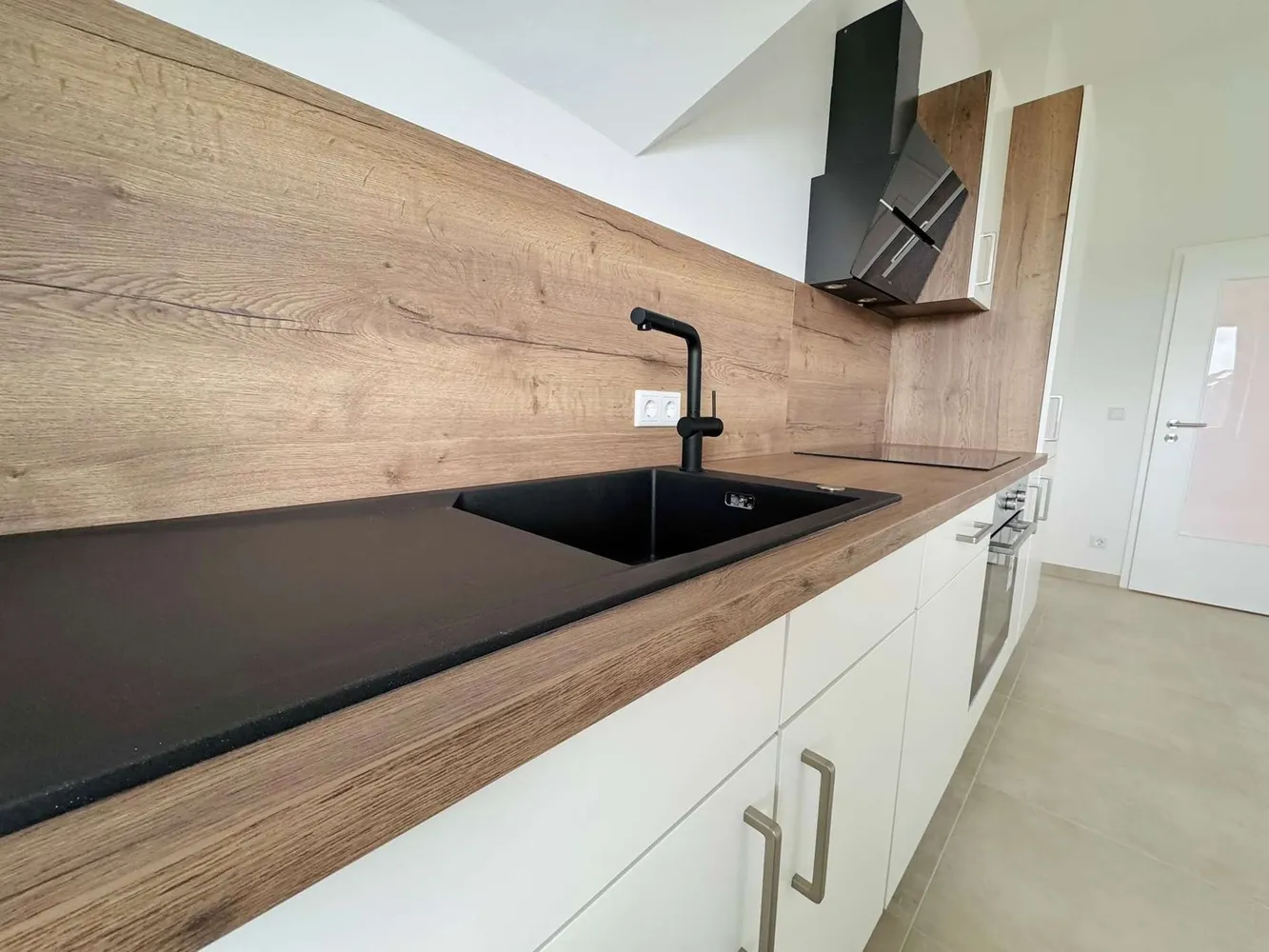 3 Zimmer Wohnung mit 70 m² in Dresden – Bild 2